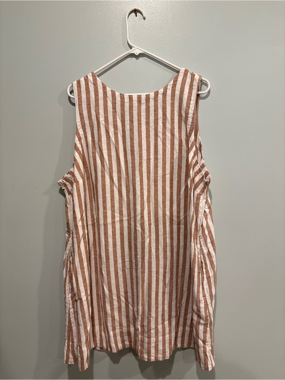 Old Navy Vertical Striped Sleeveless dress in White and Rust